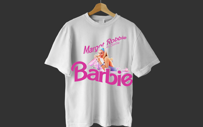 تیشرت سفید باربی یکی از محصولات جانبی در حواشی فیلم باربی در مقاله تجزیه و تحلیل تبلیغات فیلم باربی